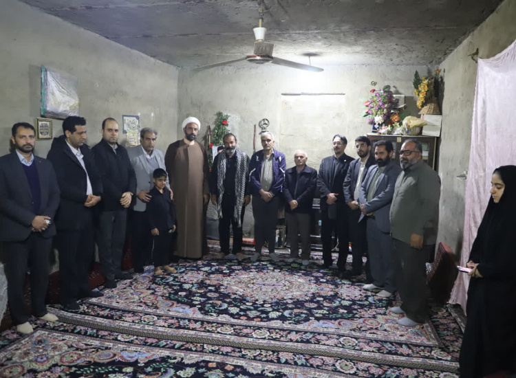گزارش تصویری دیدار صمیمانه ریاست دانشگاه و هیات همراه با خانواده شهید والامقام علی پیری
