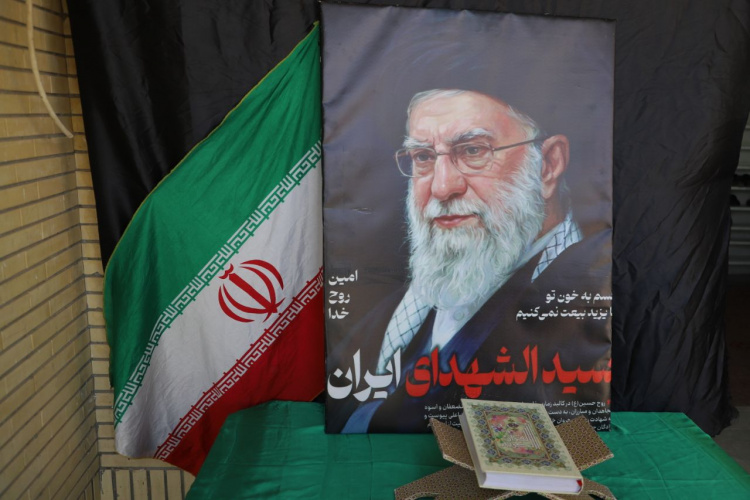 گزارش تصویری آیین عزاداری به مناسبت شهادت رهبر شهید انقلاب حضرت آیت الله العظمی خامنه ای  ( قدس سره ) در مسجد دانشگاه زابل